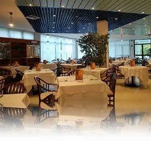 Grand Club Daniela فندق 4*