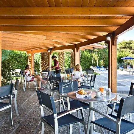 Grand Club Daniela 4*